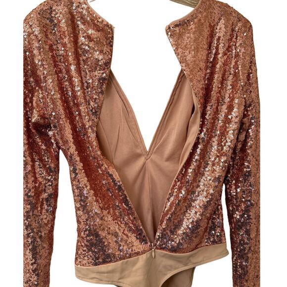 Rehab Rose Gold Sequin Long Sleeve Deep V-Neck Body Suit Size Small - Picture 7 of 9